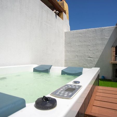Residence Pula Via Delle Rose Exterior photo